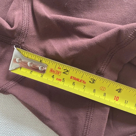 CRZ Yoga Butterluxe 3 3/4” Shorts Taupe Brown Size XS - Picture 6 of 6